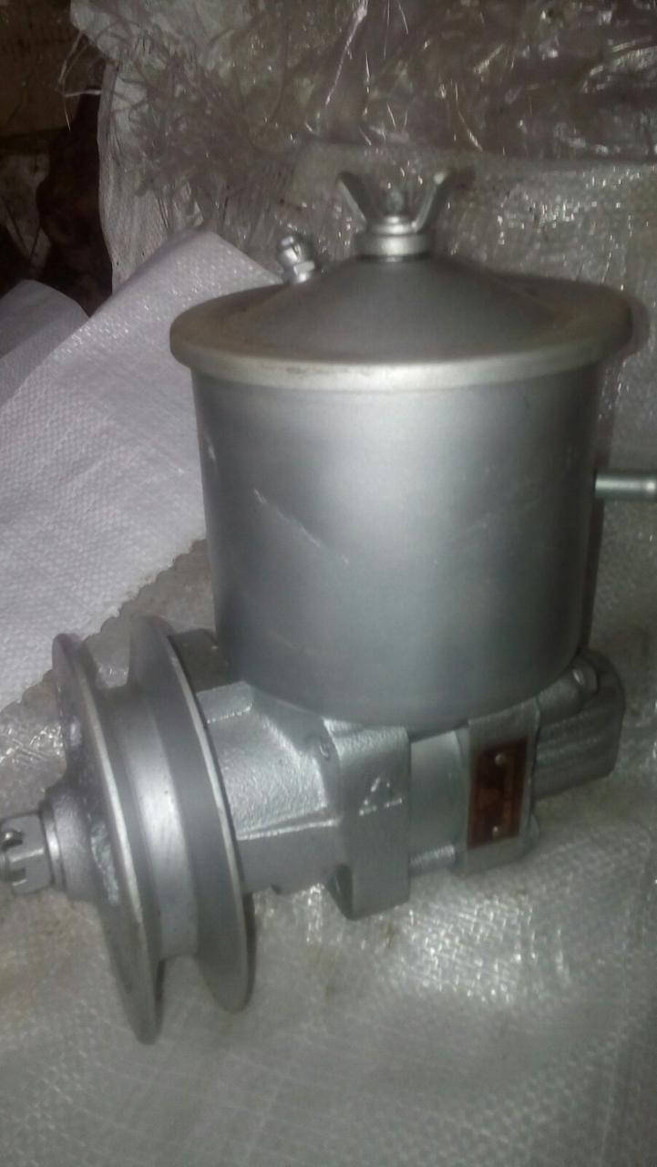 

Насос ГУРа ЗИЛ в сборе с бачком 130-3407199