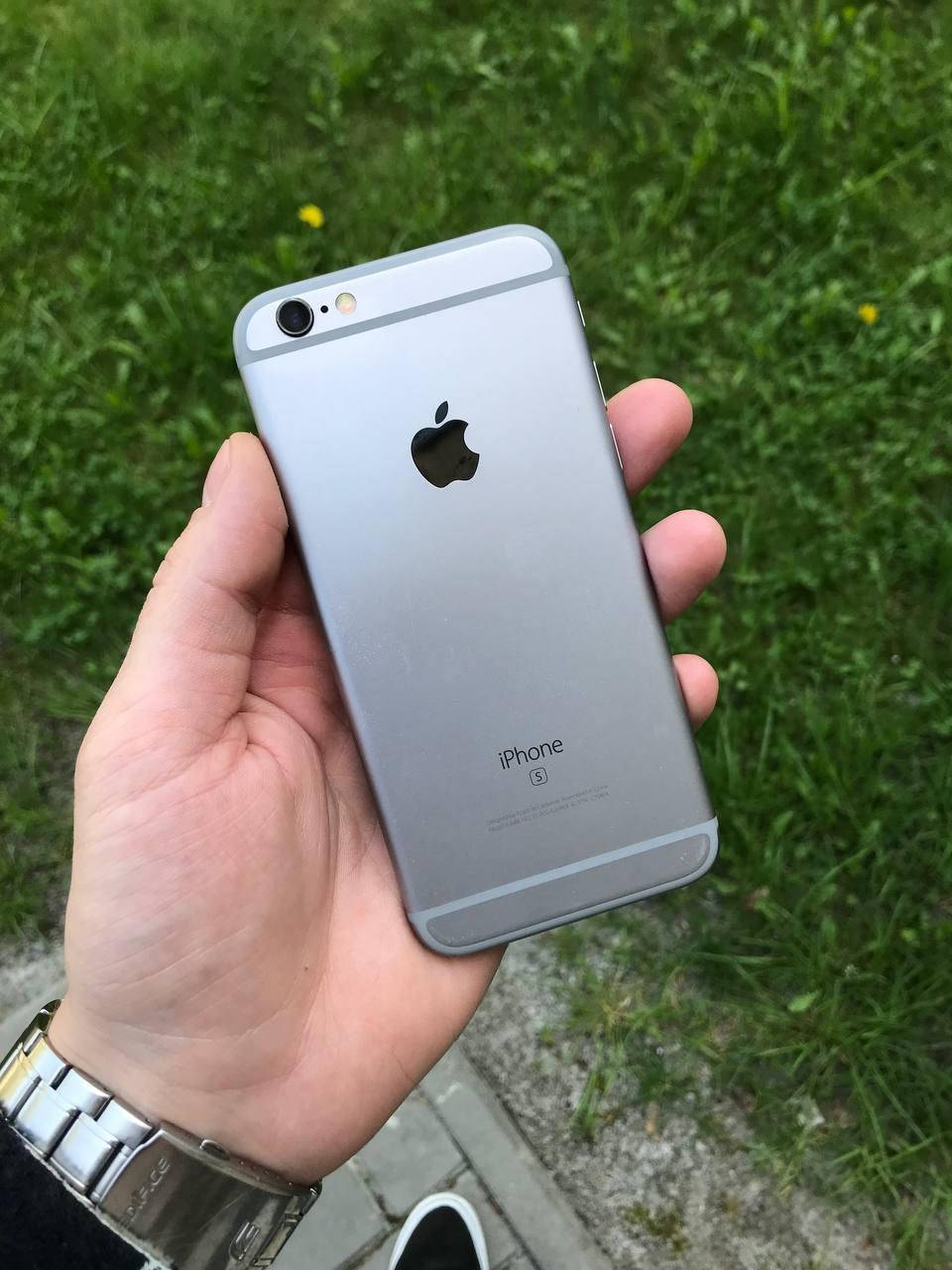 

Б/У Apple iPhone 6s 32GB Space Gray, Grey