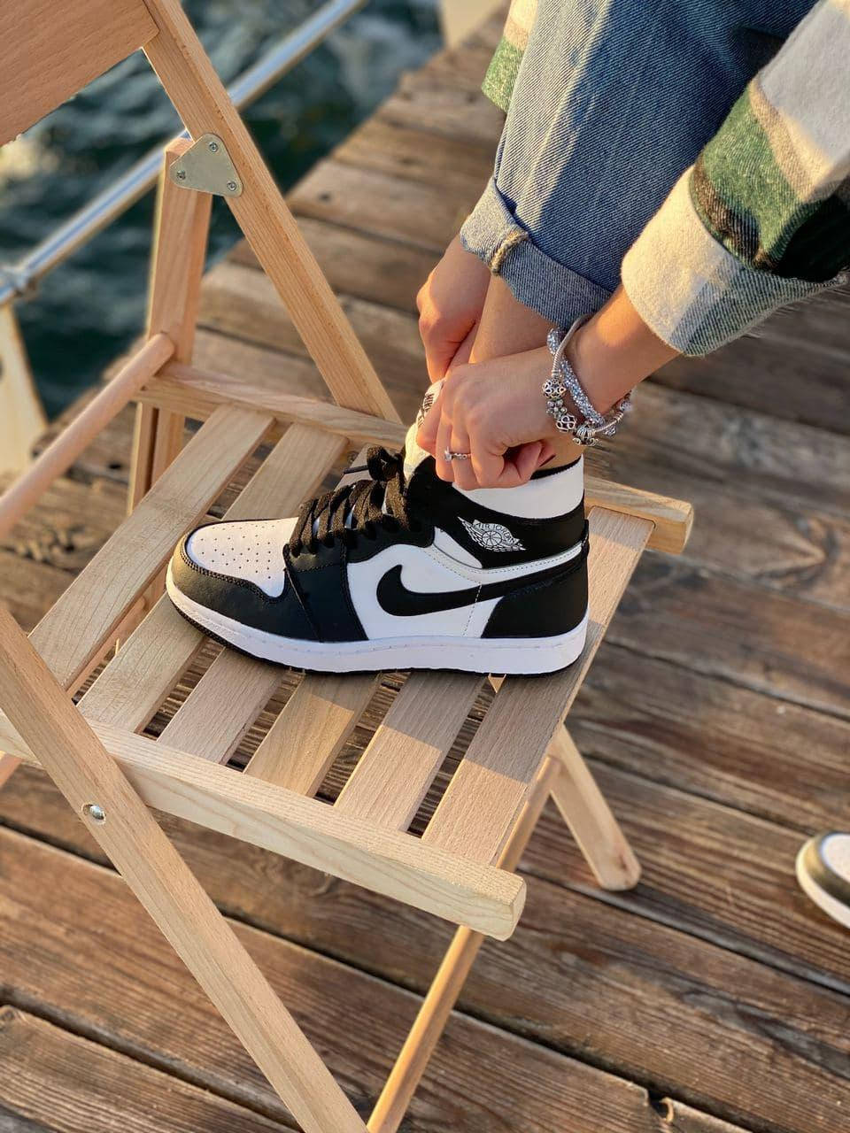 

Женские кроссовки в стиле Nike Air Jordan 1 Retro High, кожа, черно-белый, Вьетнам 39