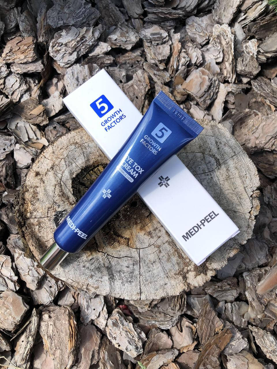 

Лифтинг-крем для век с пептидным комплексом MEDI-PEEL 5 Growth Factors Eye Tox Cream