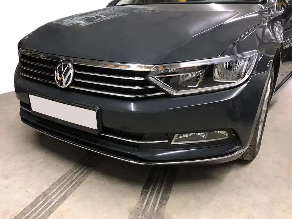 

Volkswagen Passat B8 Накладка на фары и полоска Carmos RSA Защитные (хром) накладки на бампер Фольксваген
