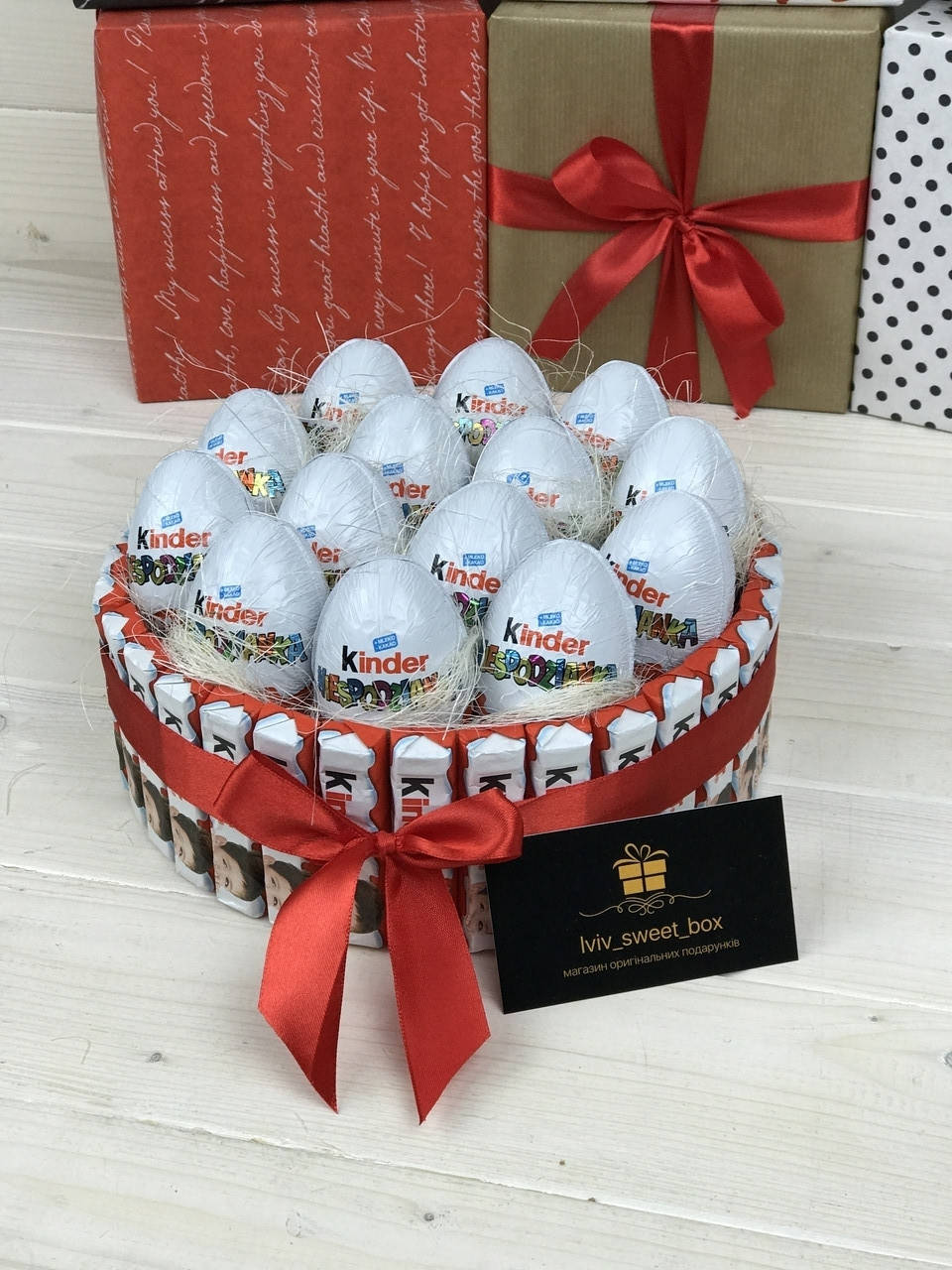 

Торт з Kinder / Оригінальний подарунок / Елітний подарунок / Подарунок для дівчини на день народження