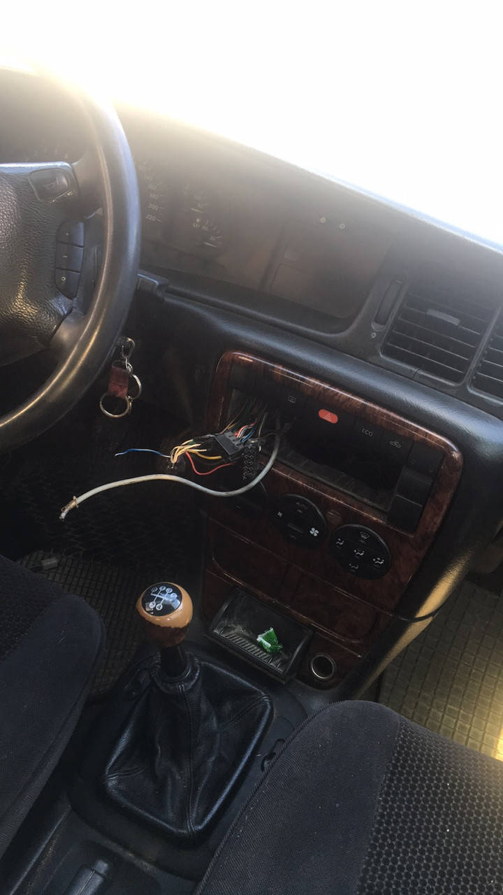 

Торпеди салона на OPEL Аскона Астра Кадет Вектра Омега Комбо Корс