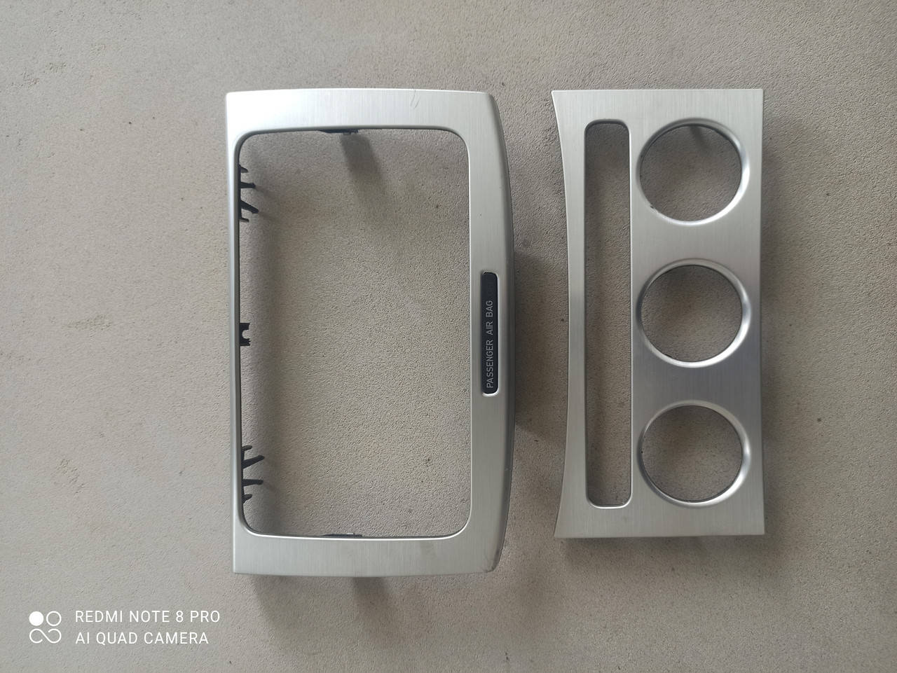 

3C0 863 100, 3C0 858 069, 3C0 858 069AG, Накладка пластик рамка консолі на Пассат В6 VW Passat B6, CC