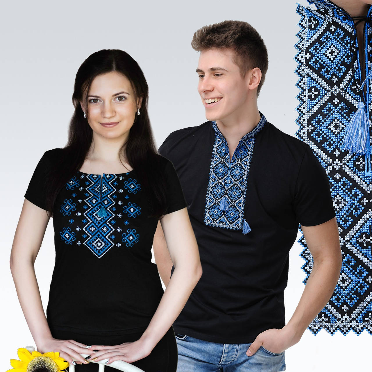 

Комплект вышитых футболок для мужчины и женщины ( синняя вышивка), Черный