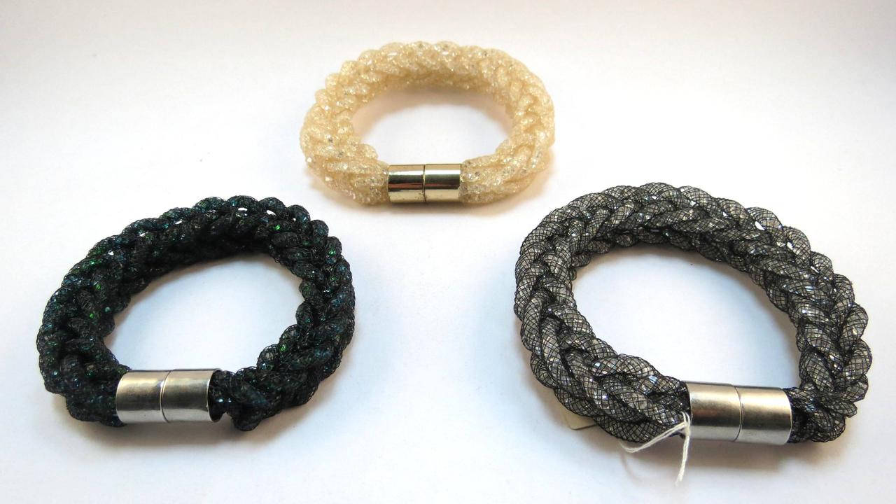 

Браслет, Плетёная акриловая трубка наполненная стразами, Магнитная застёжка Бежевый