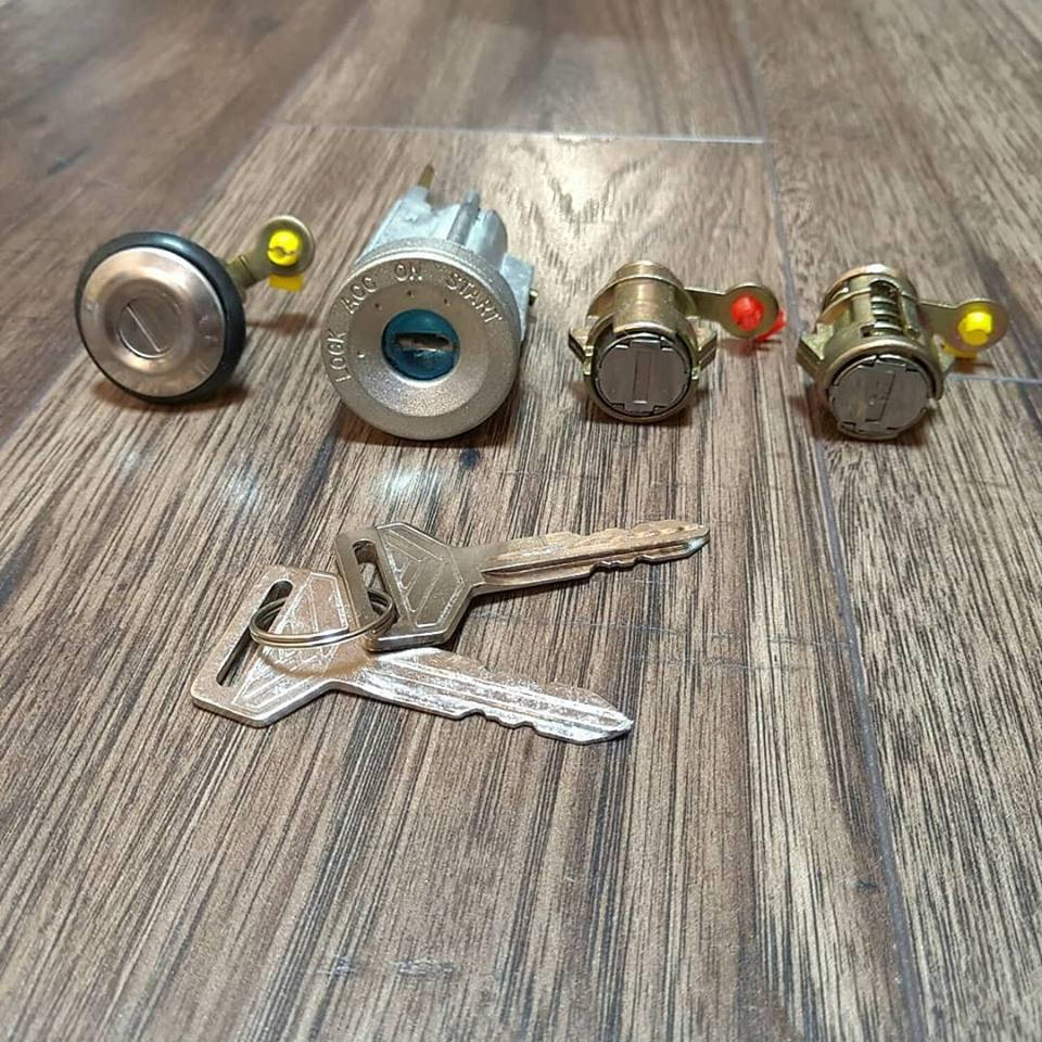 

Комплект (набор) сердцевин замков Toyota Corolla (E9) 05.1987 - 06.1993