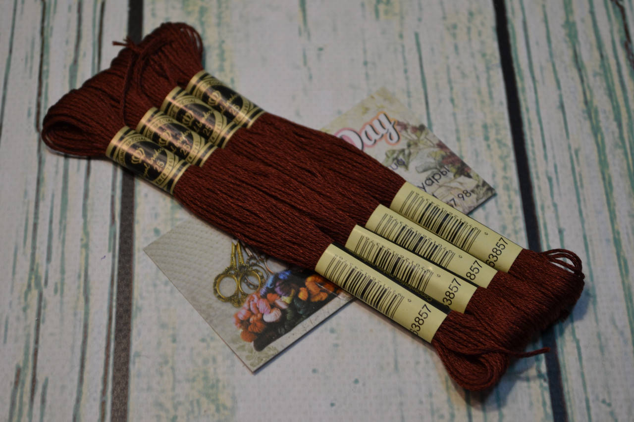 

Мулине Royal Broderie, цвет №3857
