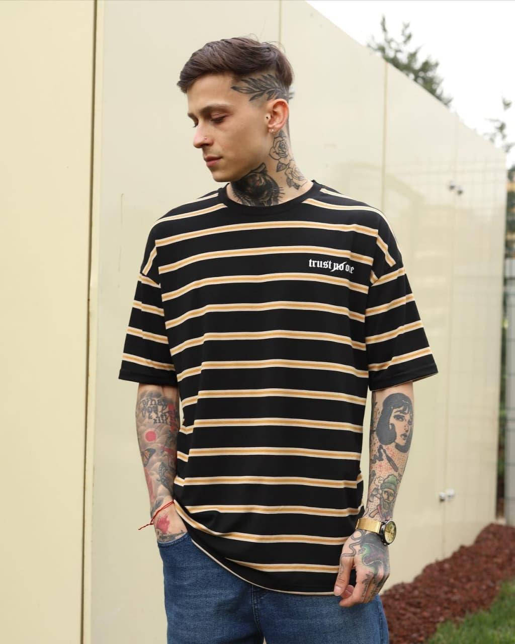 

Чоловіча футболка оверсайз в полоску L