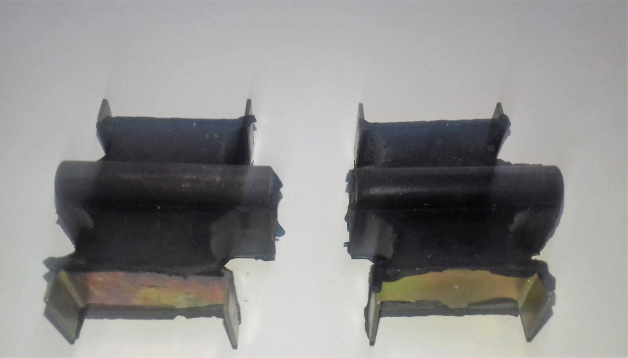

Подушка кулисы КПП Заз 1102-1105,Таврия,Славута 1102-1703055