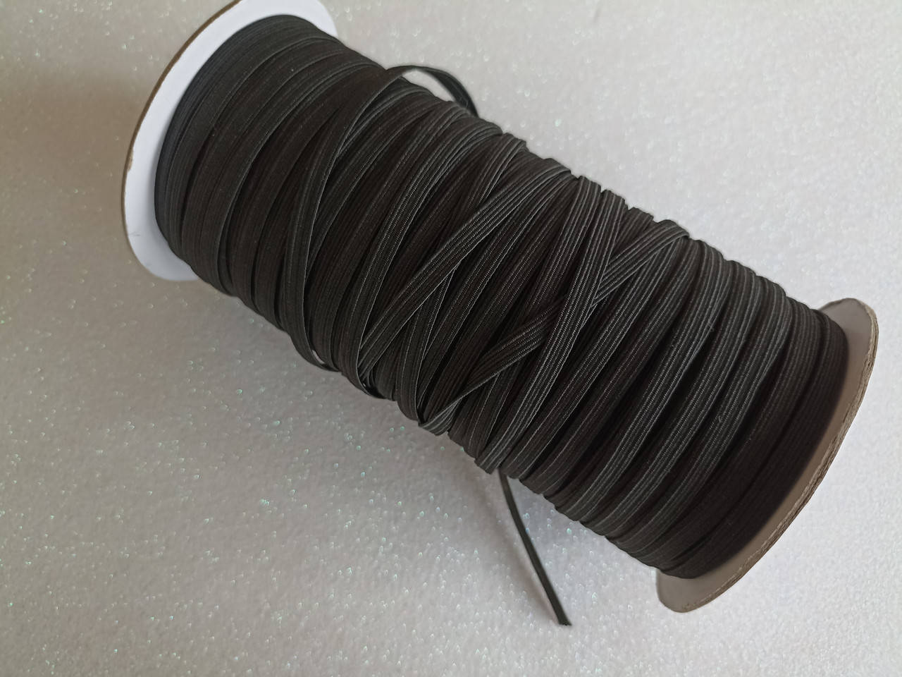 

Плоская резинка бельевая 5мм/130м черная, Черный