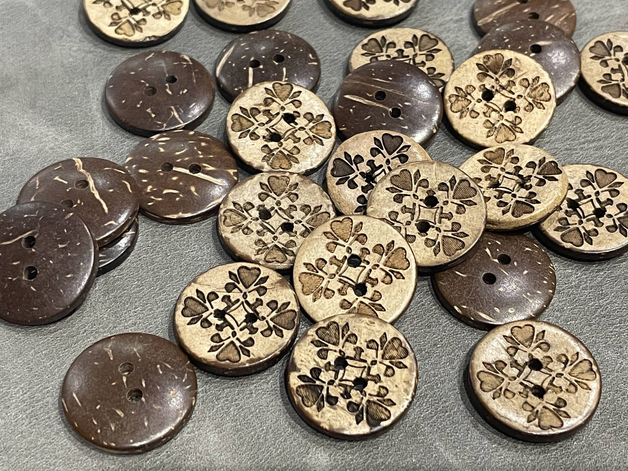 

Пуговица №1002