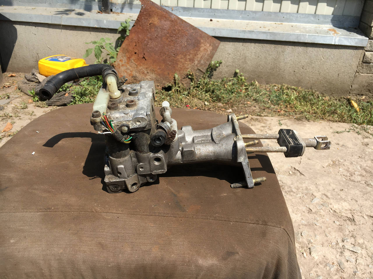 

Кран Помпа Цилиндр ABS bendix B551607 идеал Франция
