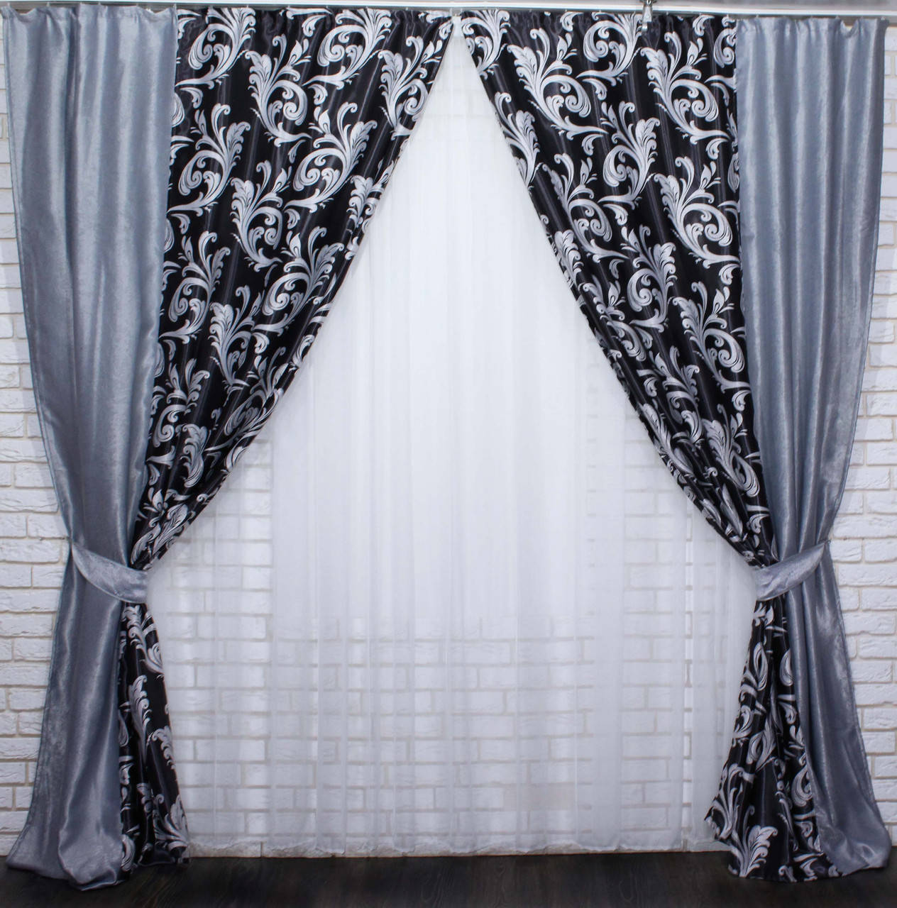 

Комбинированные (1,5х2,7) шторы из ткани блекаут. Код 014дк (157-140(А) 10-061, Серый