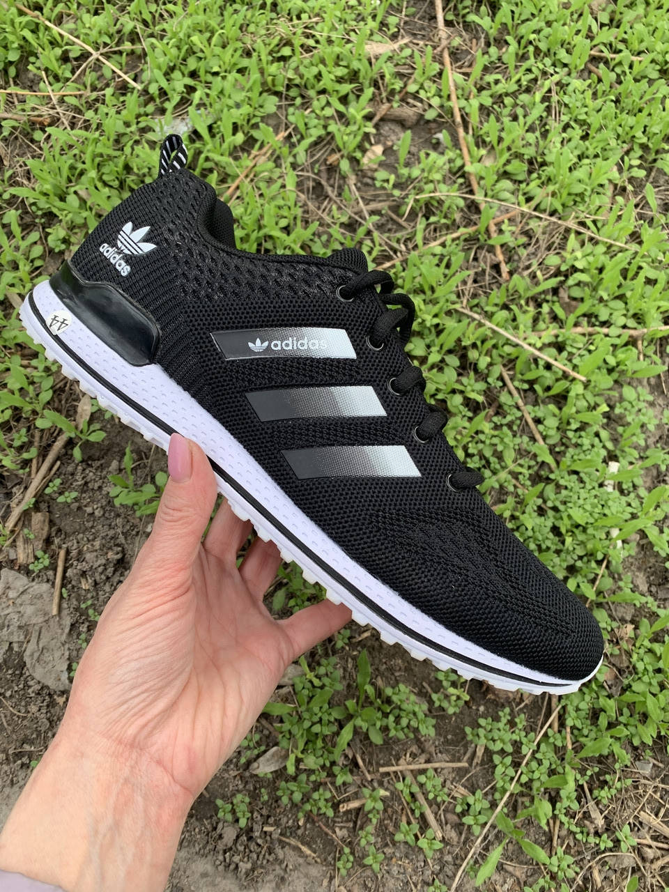 

Кроссовки мужские летние adidas 46