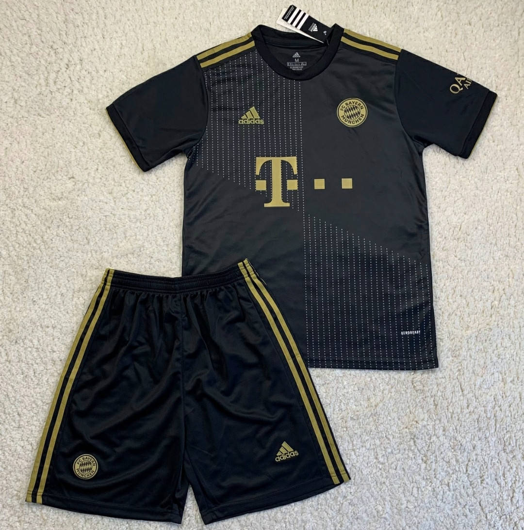 

Футбольная форма Бавария Мюнхен 2022 черная выезд Bayern Munich черная гостевая форма