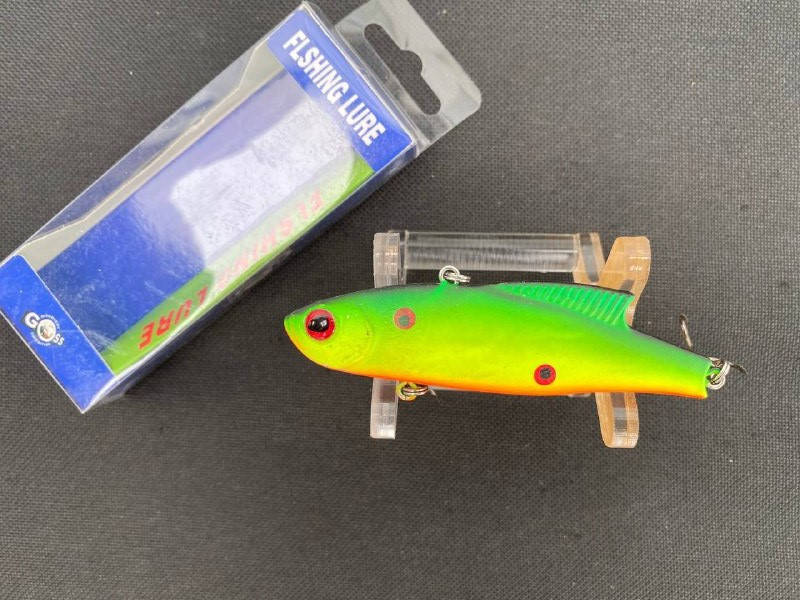 

Воблер раттлин Morethan Salt Vib 21гр