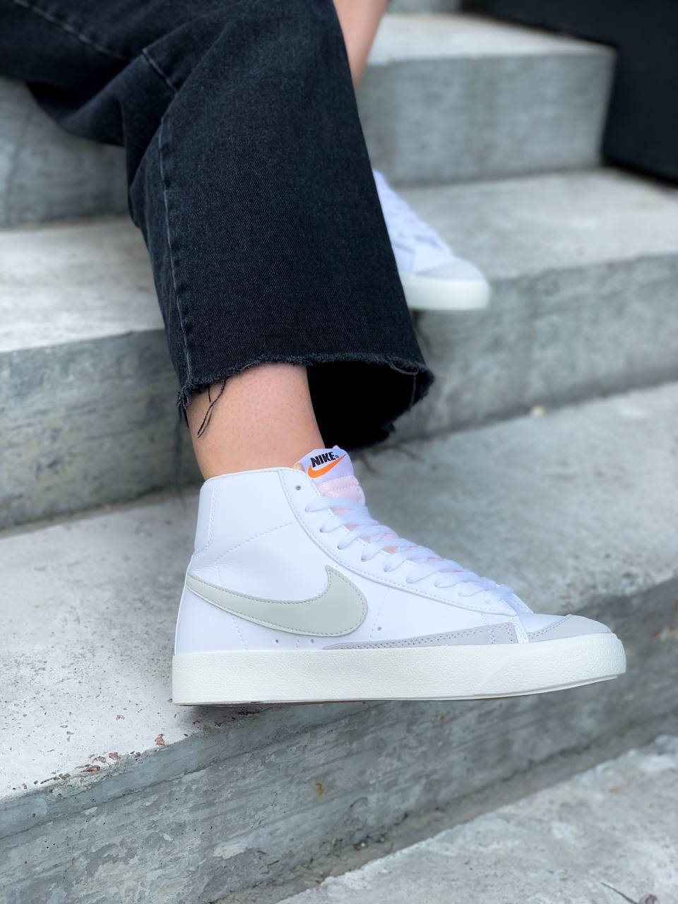 

Женские кроссовки Nike Blazer 77 Mid Vintage 2, Найк Блейзер 38