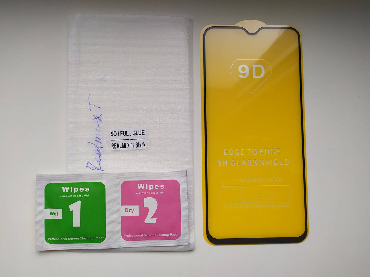 

Защитное стекло 5D (full Glue) для Realme XT