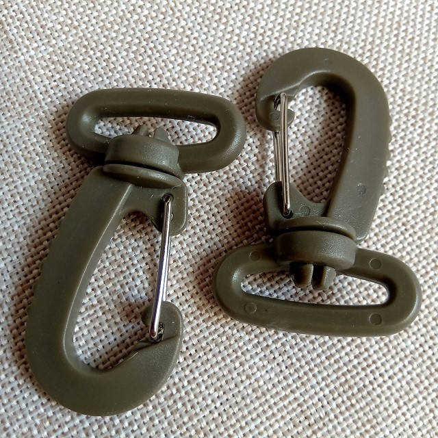 

Карабін пластиковий, сумочний, 2,5 см, хакі.