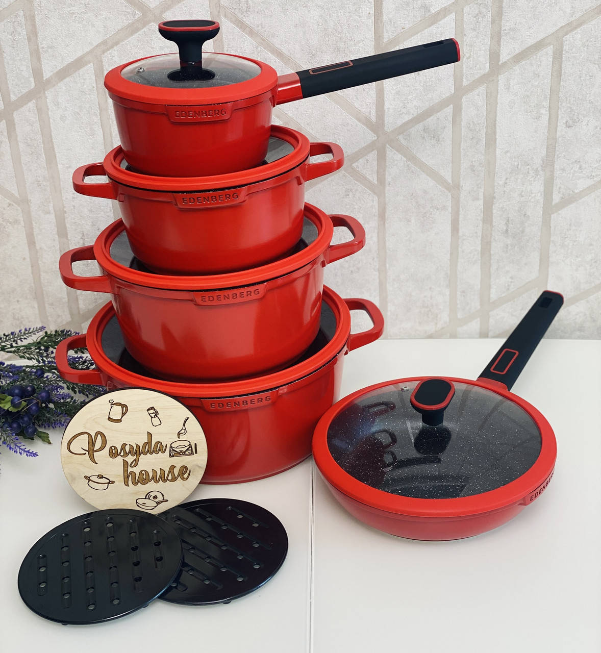 

Набор посуды с трехслойным мраморным покрытием c ковшом и сковородой Edenberg EB-5647, Красный