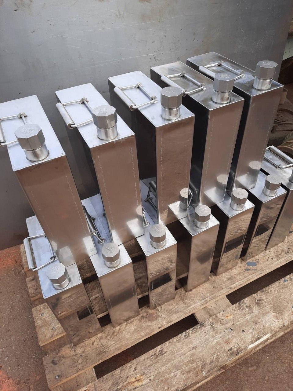 

Канистры из нержавеющей стали 5-40 литров