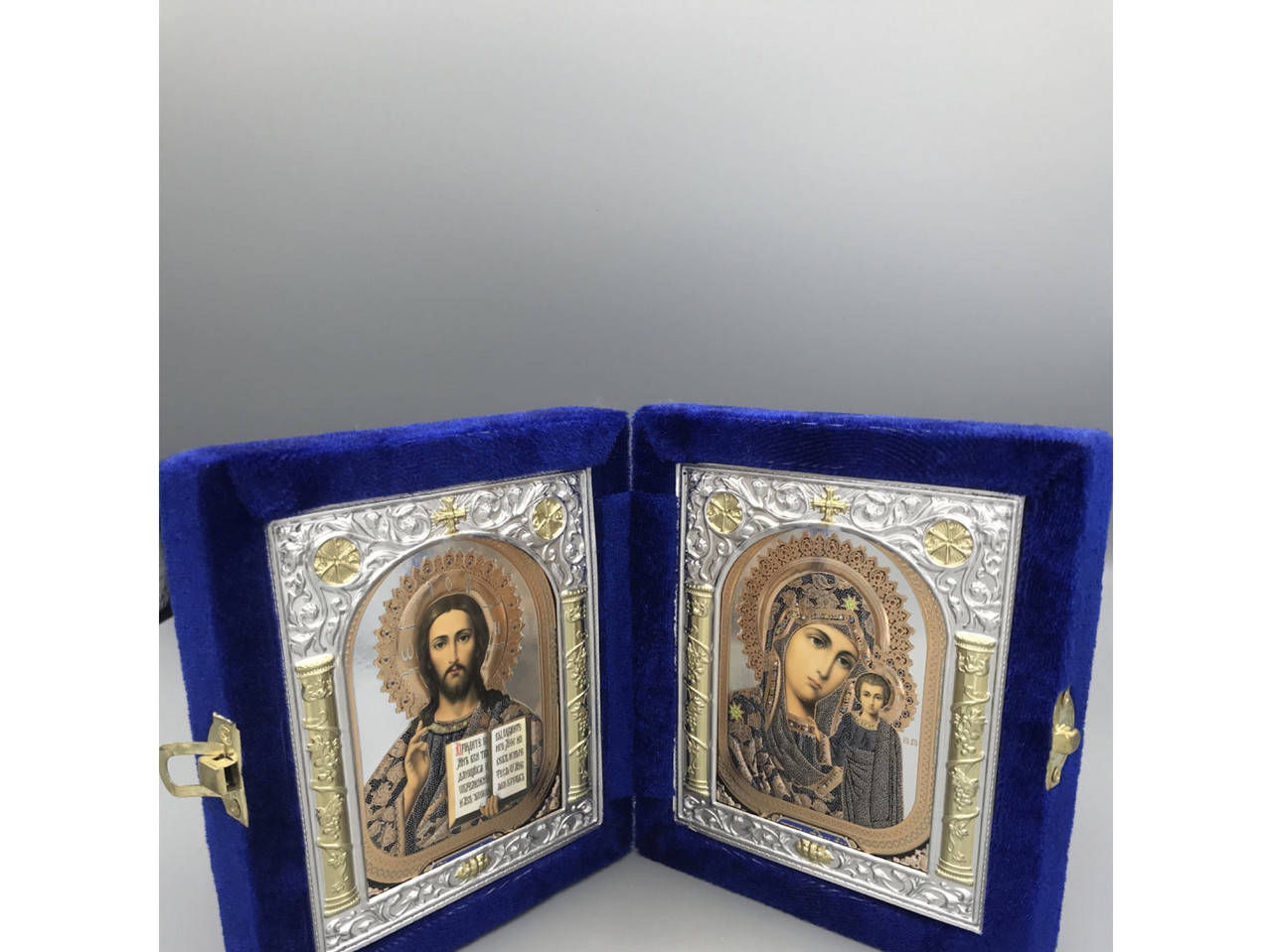 

Икона двойная, книжка в синем бархате
