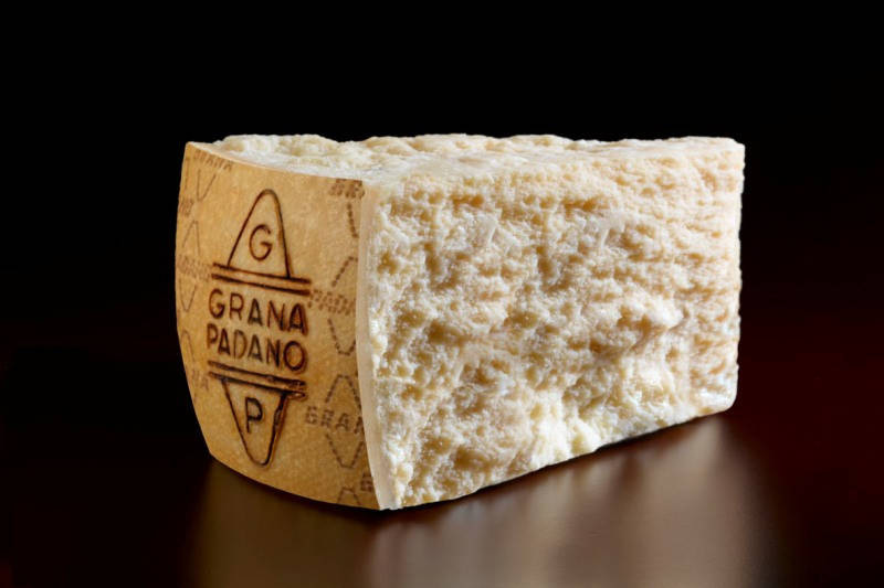 

Сыр Пармезан Grana Padano 16 мес. в/у