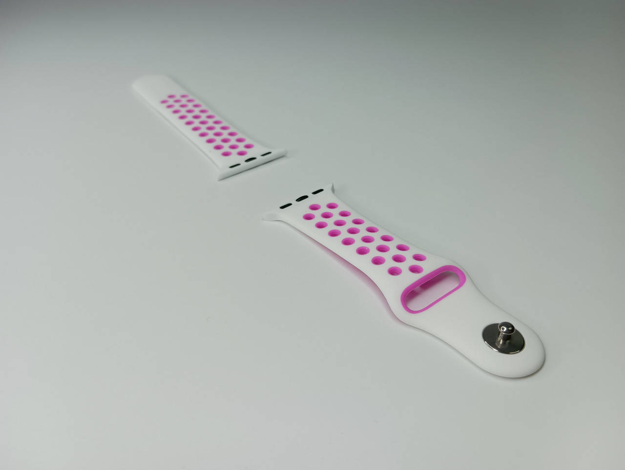 

Ремешок для Apple Watch 38mm/40mm в стиле Nike Sport Band силиконовый браслет белый с розовым