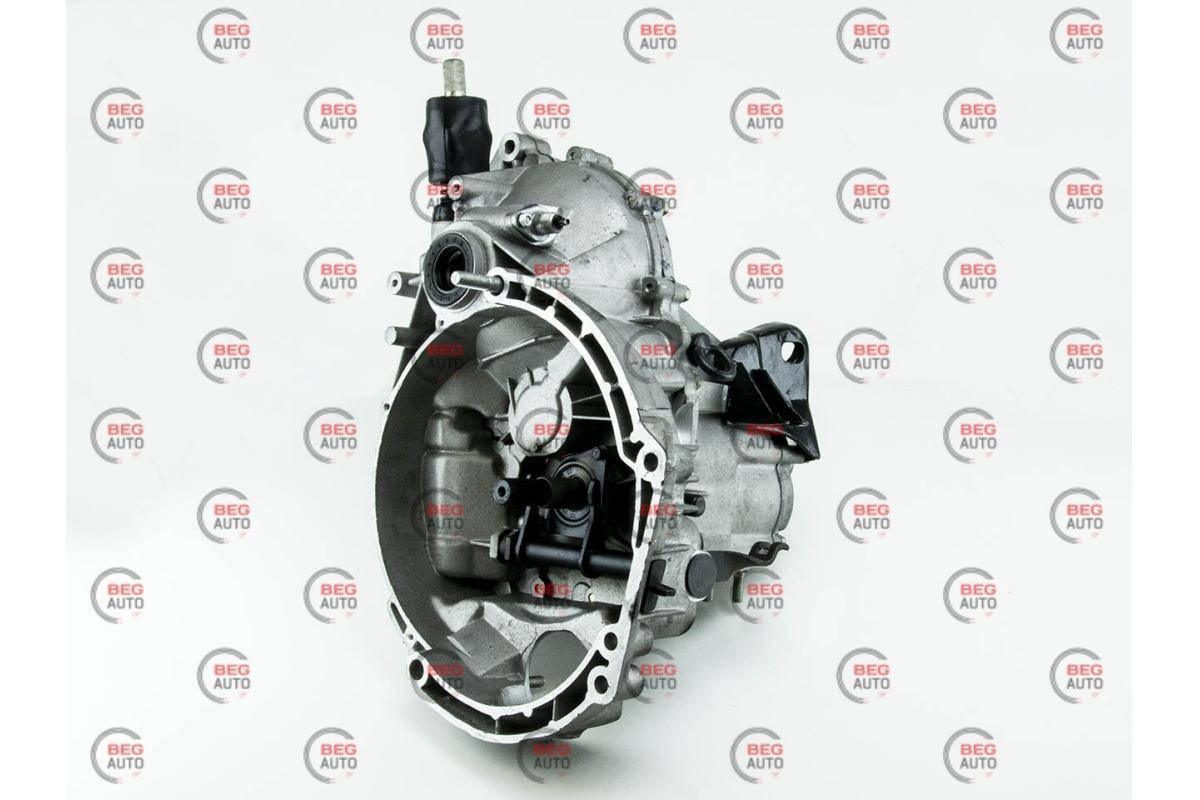 

КПП ВАЗ-2110 (5-ст) 2 шпильки