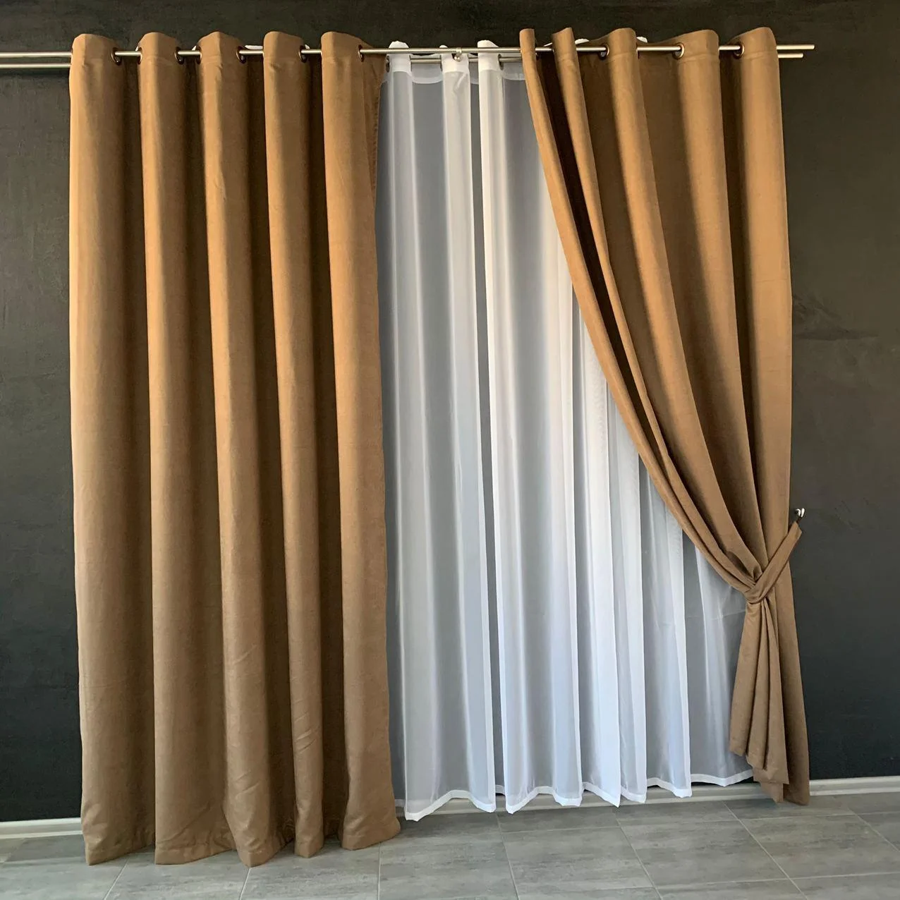 

Комплект штор Petek на люверсах Кофейные шторы с подхватами, Кофе с молоком