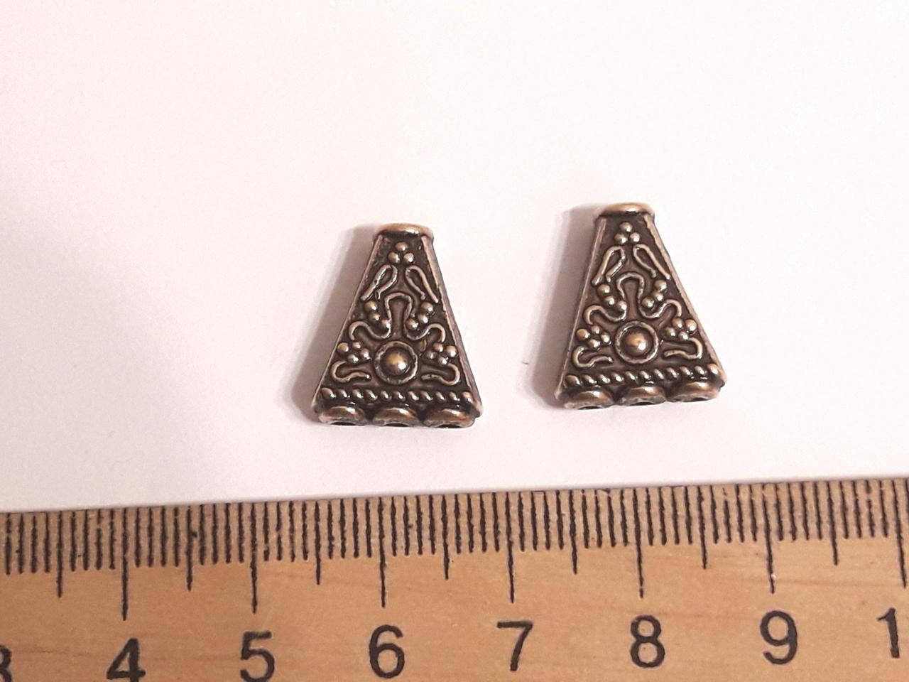 

Фурнітура конектор Трикутник , 16/ 5мм. Колір мідний. Коннектор для бижутерии. 1 штука