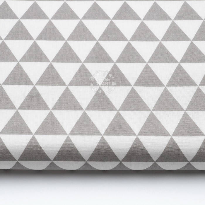 

Бязь с серыми треугольниками (№3), Серый