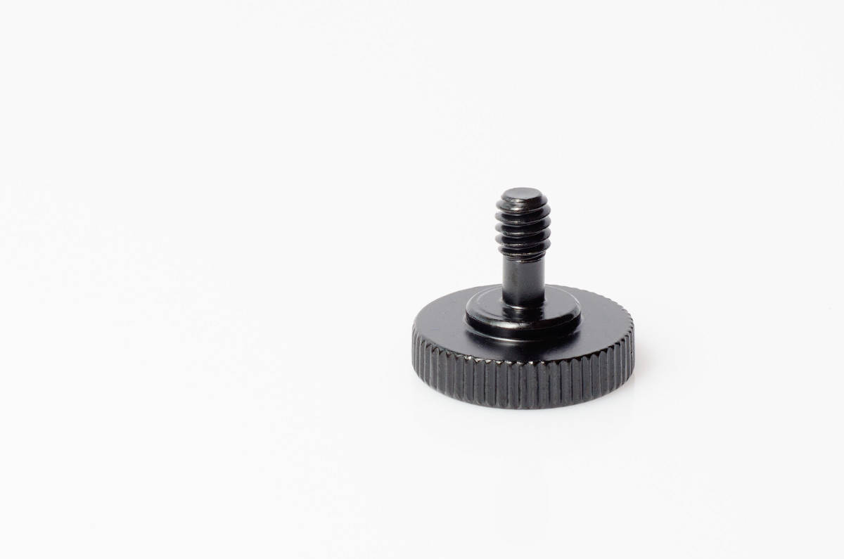 

Винт Ynniwa 1/4" с внутренней резьбой 1/4", Черный
