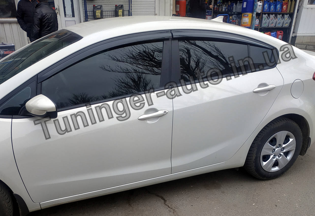 

Дефлекторы окон (Ветровики) Kia Cerato/Forte 2013-2017 (Autoclover/A147/Корея)