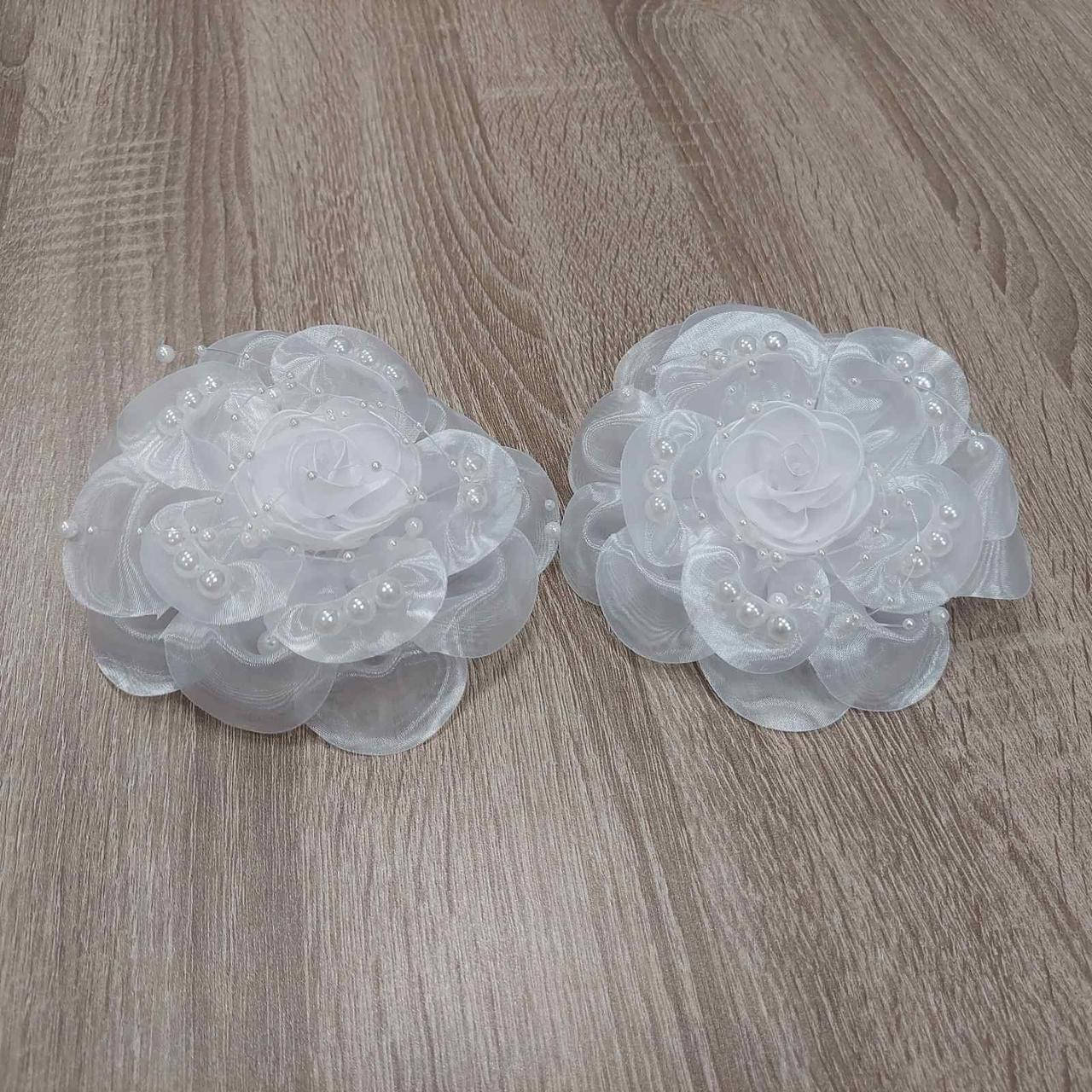 

Бант белый "Бусины" 12,5 см