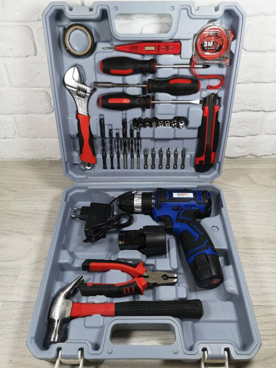 

Шуруповерт ВИТЯЗЬ ДА-12/2 ЛН с набором инструмента ®