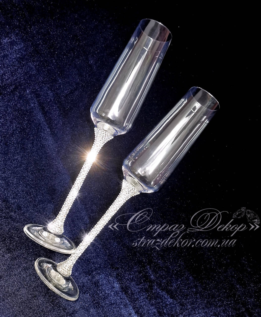 

Свадебные бокалы с ножкой в стразах Сваровски (уточняйте сроки) ХН-1