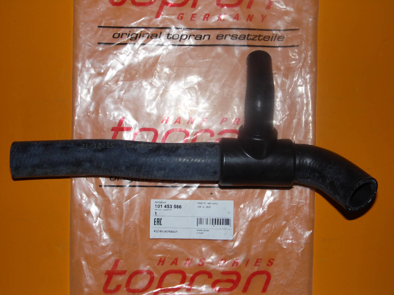 

Патрубок системы охлаждения Topran 101 453 1.6D VW golf 1,2 jetta 1,2 passat b3