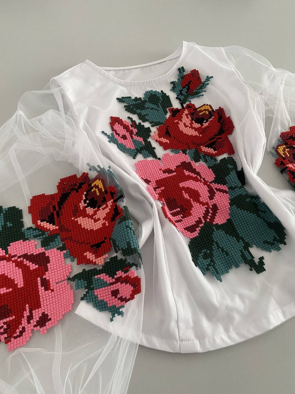 

Вишита блуза