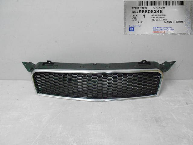 

Решетка радиатора Aveo 4 Т- 255 хэтчбек (Верхняя) GM Корея