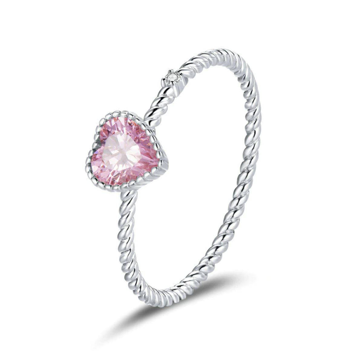 

Серебряное кольцо "Розовое сердце", С9261