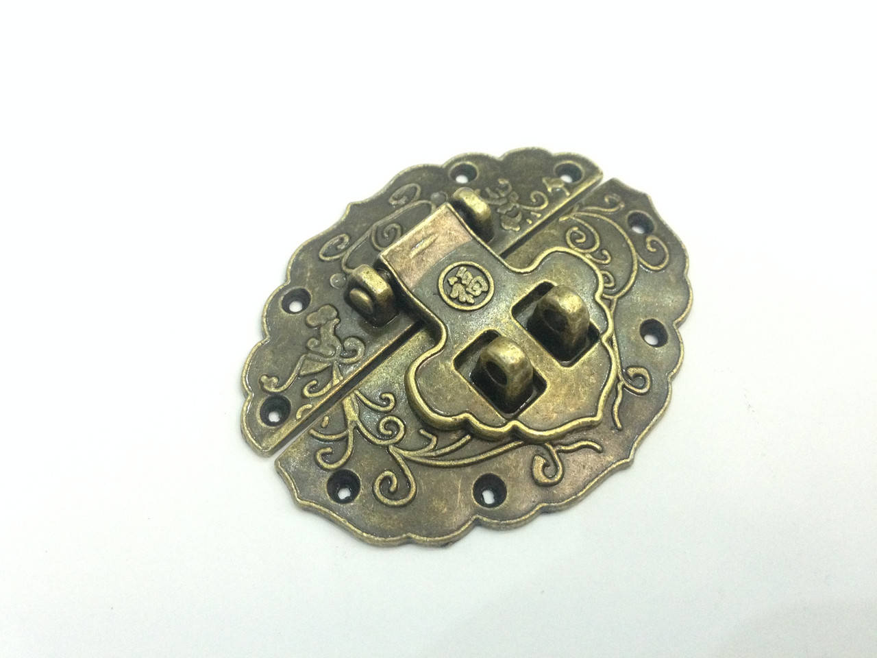 

Замок накладной литой. 55х43мм