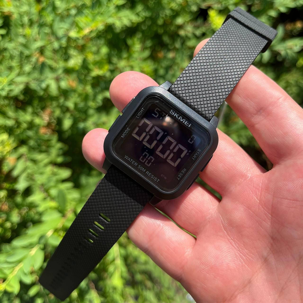 

Наручные часы Skmei 1894 All Black (секундомер, будильник, даты, подсветка) + ПОДАРОК доп. батарейка