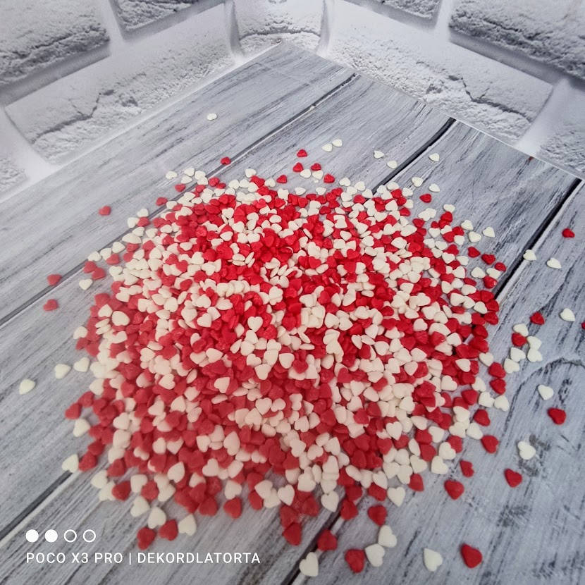 

Посыпка сердечка бело-красные 50 грамм