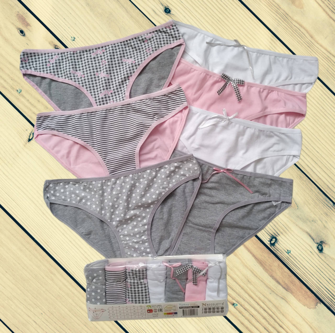 

Женские трусики набор "недельки" Nicoletta 7 шт в уп Размеры M L XL