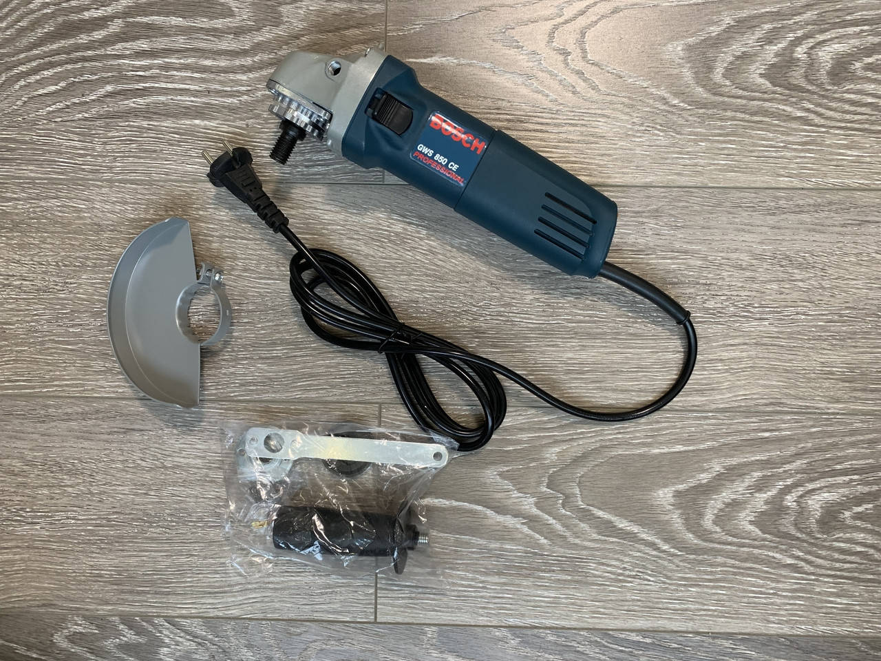 

Болгарка Бош - Bosch Professional GWS 850 CE : Гарантия 1 год