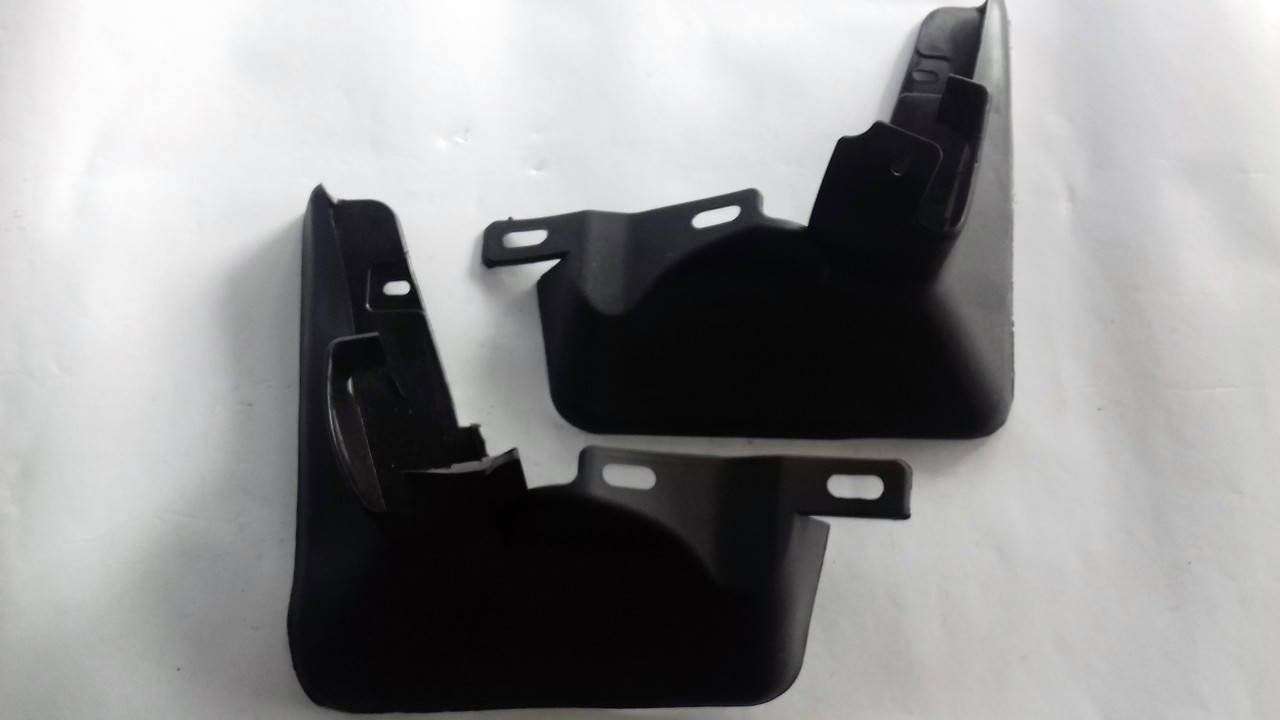 

Брызговики передние Ваз 2110-2112 под накладной порог (к-кт 2 шт.)