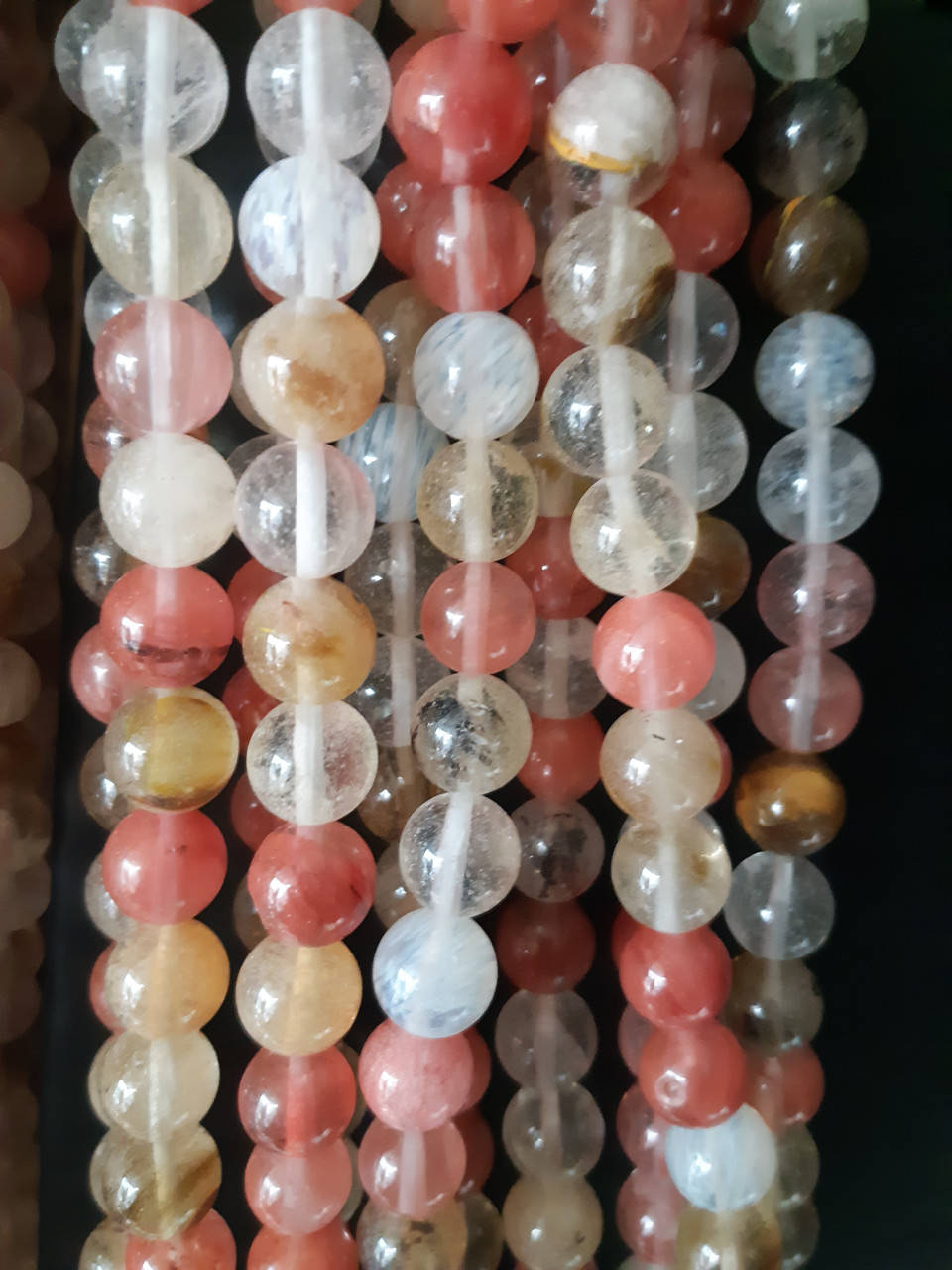 

Бусины на нитке Халцедон гладкий шарик d-10мм L-37см