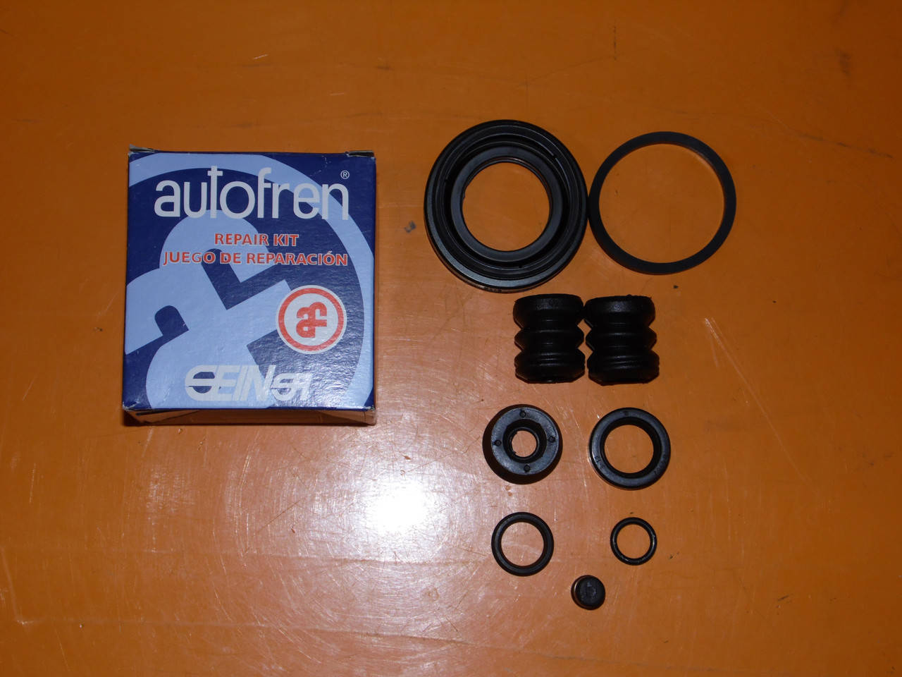 

Ремкомплект тормозного суппорта AutoFren D4083 Audi VW Seat Alfa Romeo Fiat Peugeot